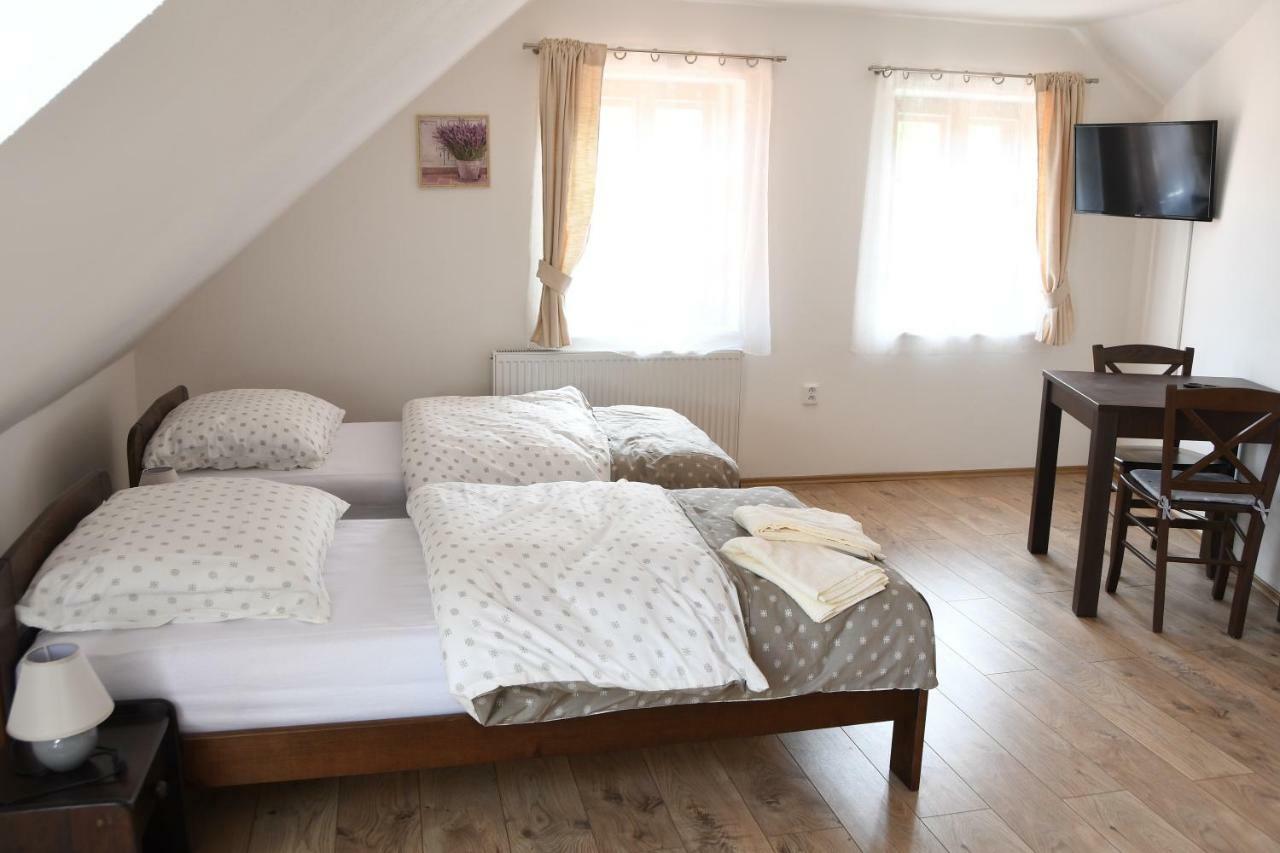 Penzion-apartmán Souček Jindřichŭv Hradec Exterior foto
